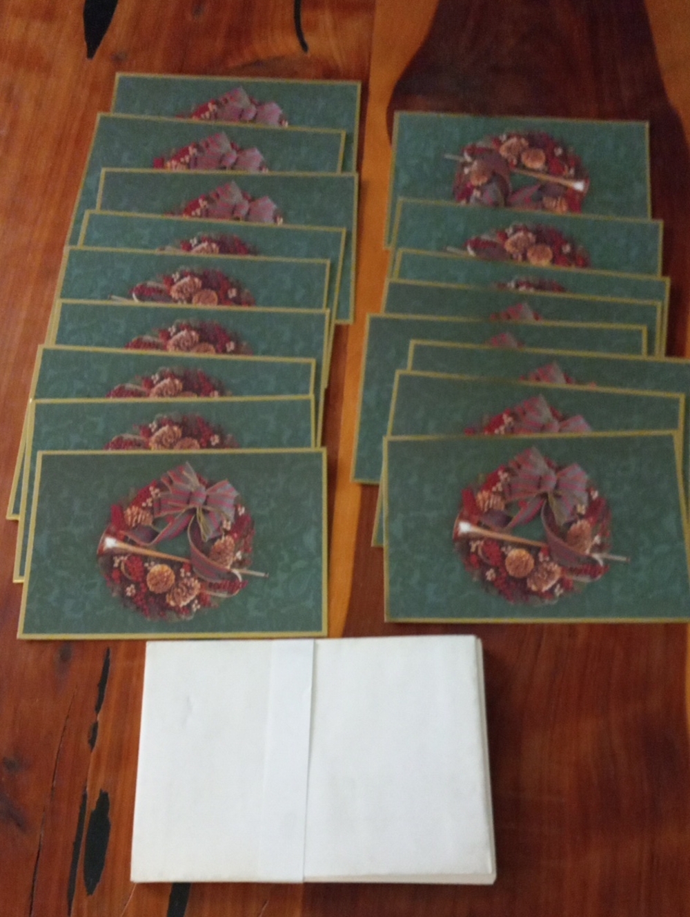Vintage Christmas Cards Holiday Green Wreath Matching Set of 17 with Envelopes